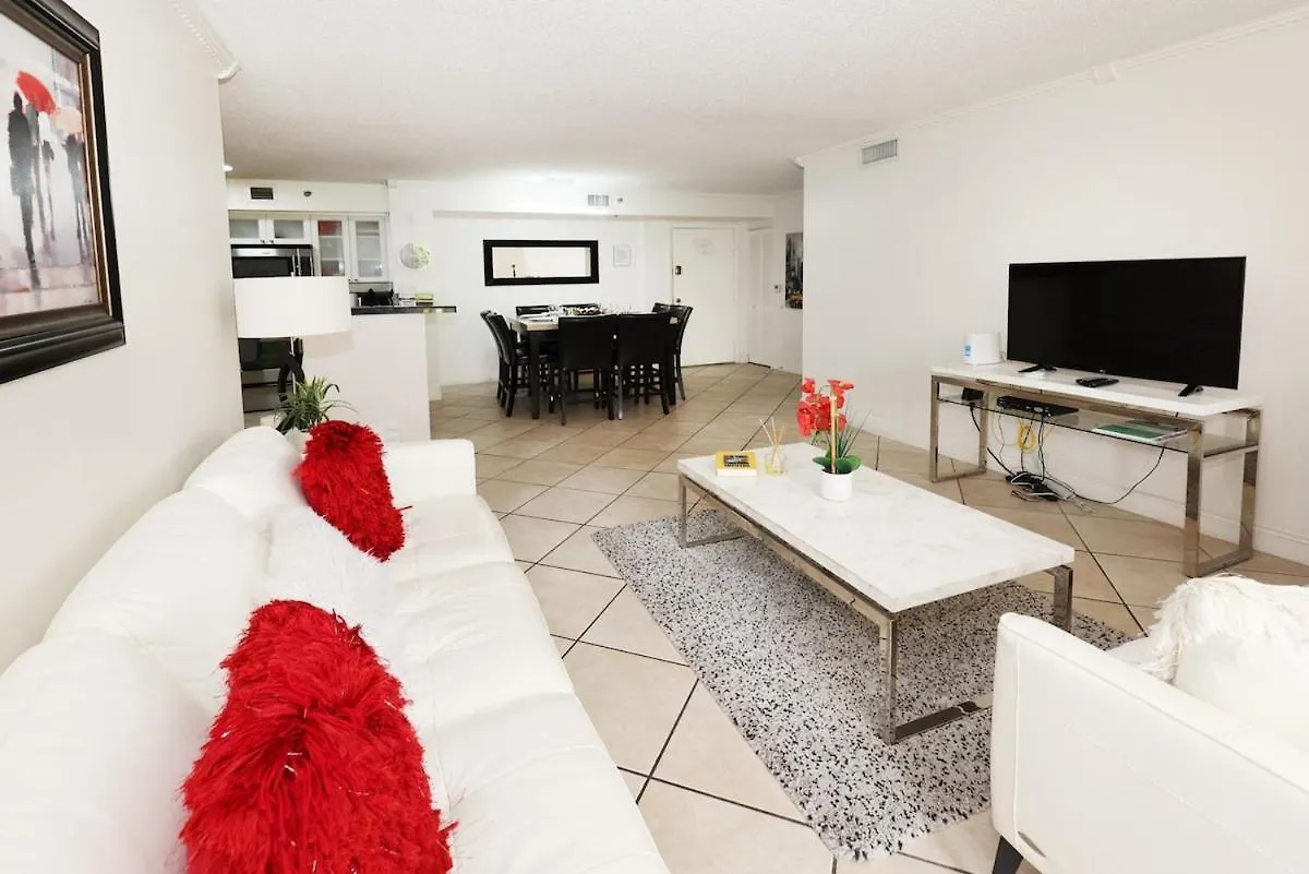 아파트 2 Bedrooms At Yacht Club Of Aventura *