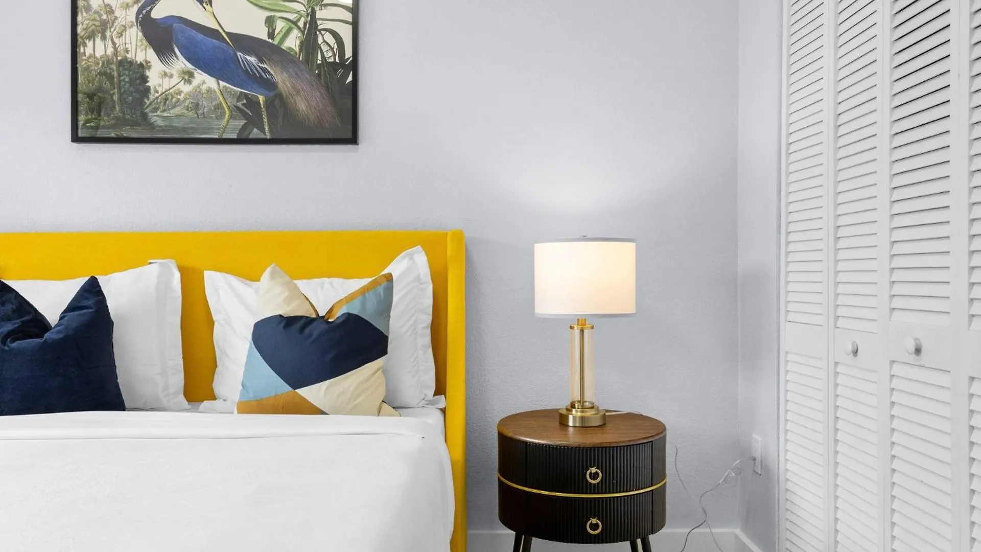 בית נופש Walk To Coral Gables | Sleep 8| Free Package *