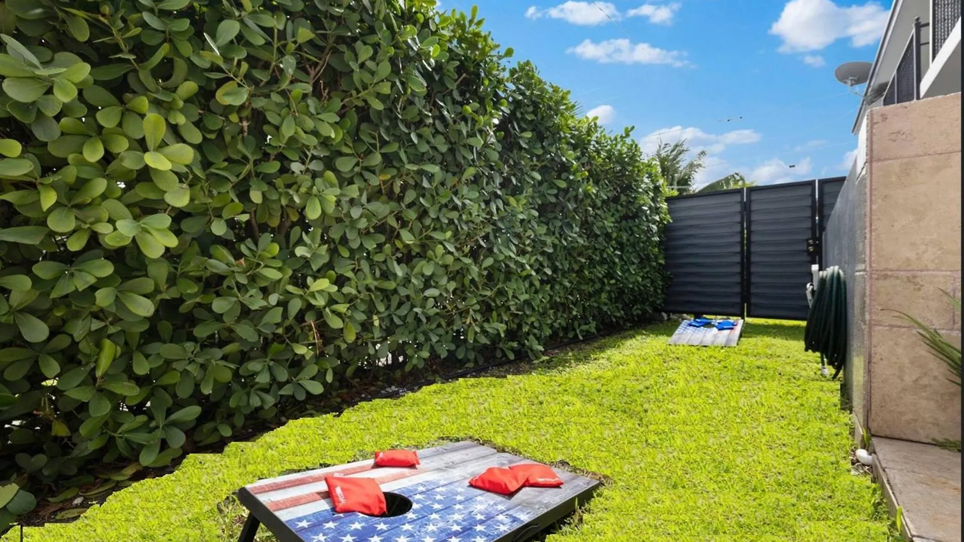 בית נופש Walk To Coral Gables | Sleep 8| Free Package *