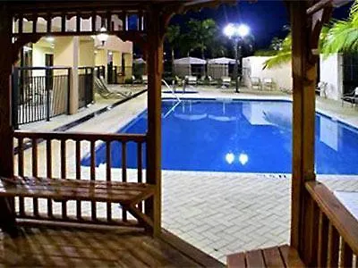 Courtyard By Marriott Miami At Dolphin Mall Sweetwater