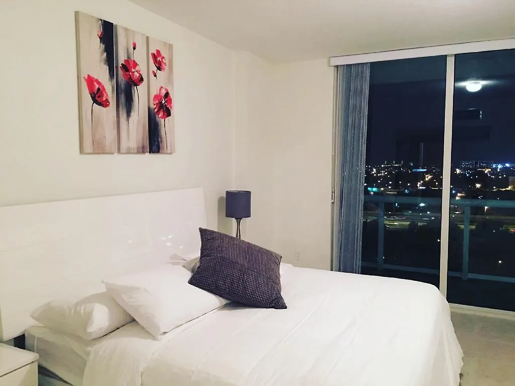 Starlight Suites Apartment *