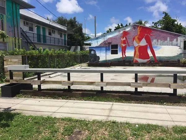 Krymwood Flats - Bright & Chic * Miami
