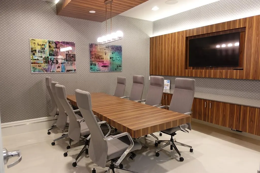 7440 Dadeland By Vacations *