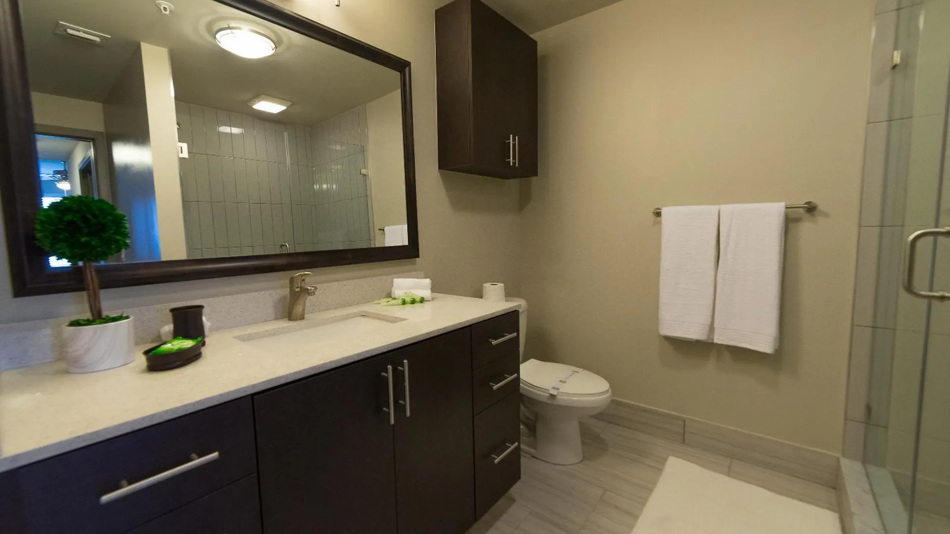 7440 Dadeland By Vacations Miami