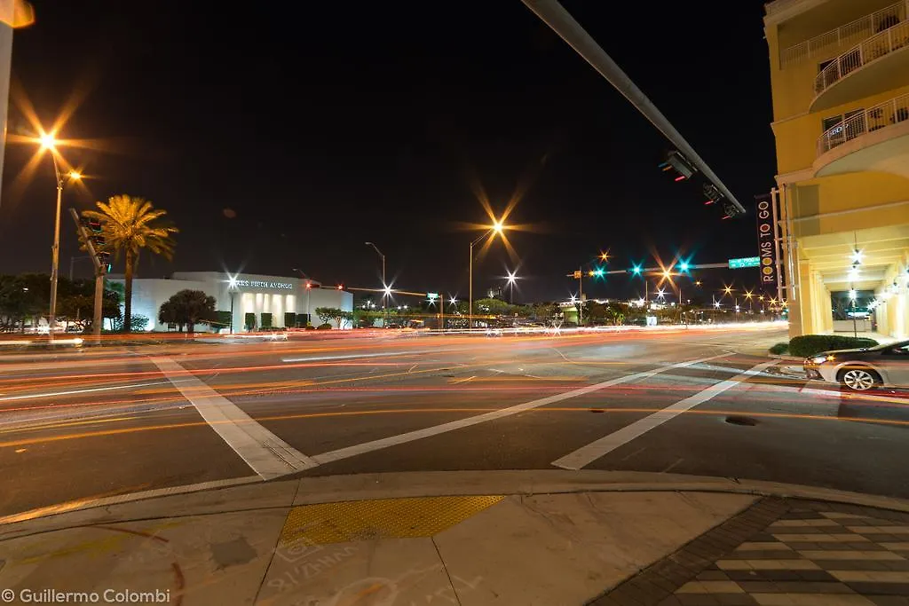 7440 Dadeland By Vacations * Miami