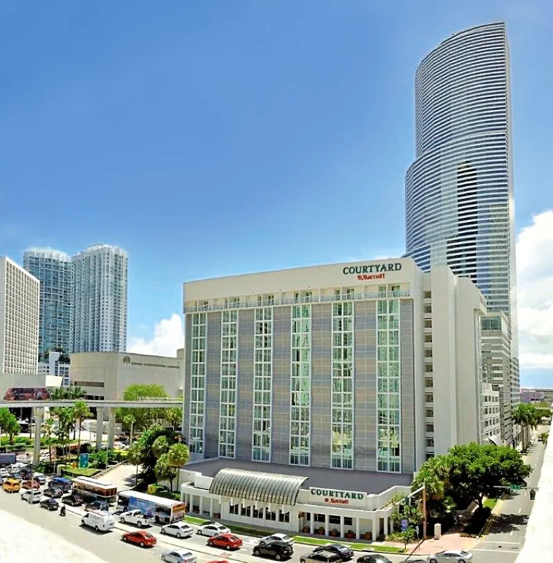 Courtyard Downtown Brickell Area 3* Miami