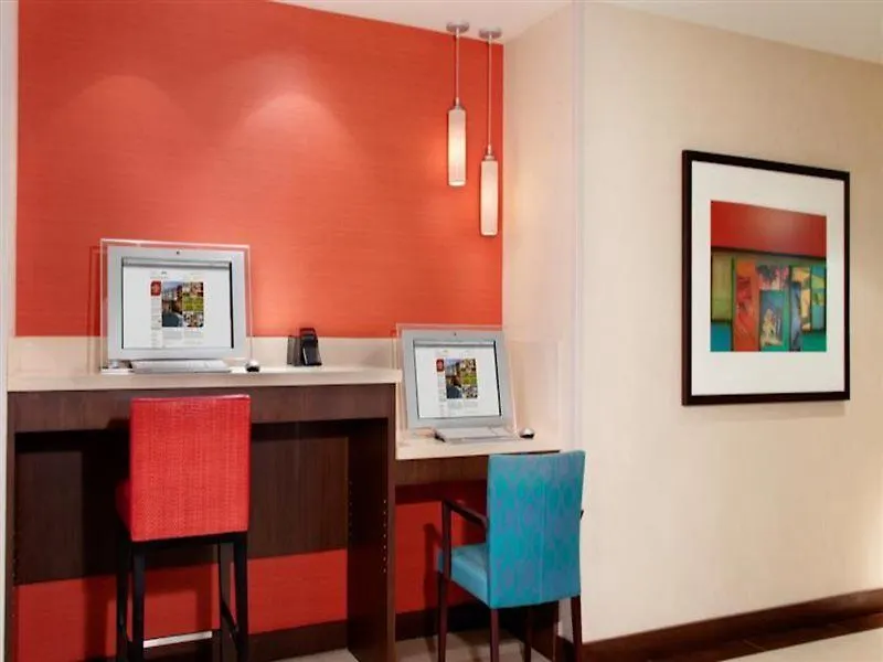 By Marriott Airport 3* Miami