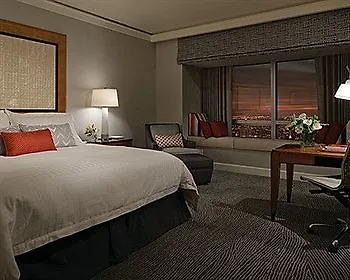 Aparthotel Four Seasons - Luxury Private Residences