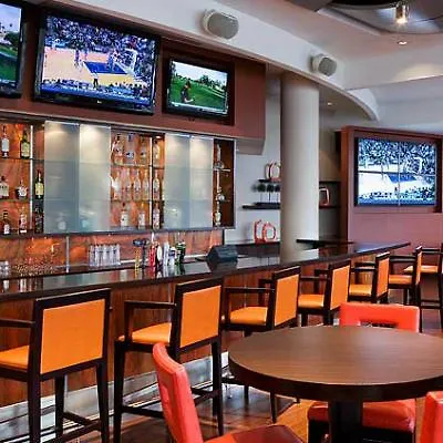 Courtyard By Marriott Airport Hotel Miami