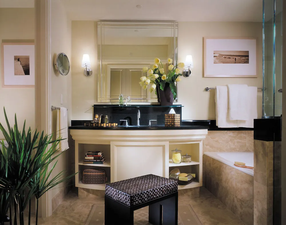 Four Seasons - Luxury Private Residences