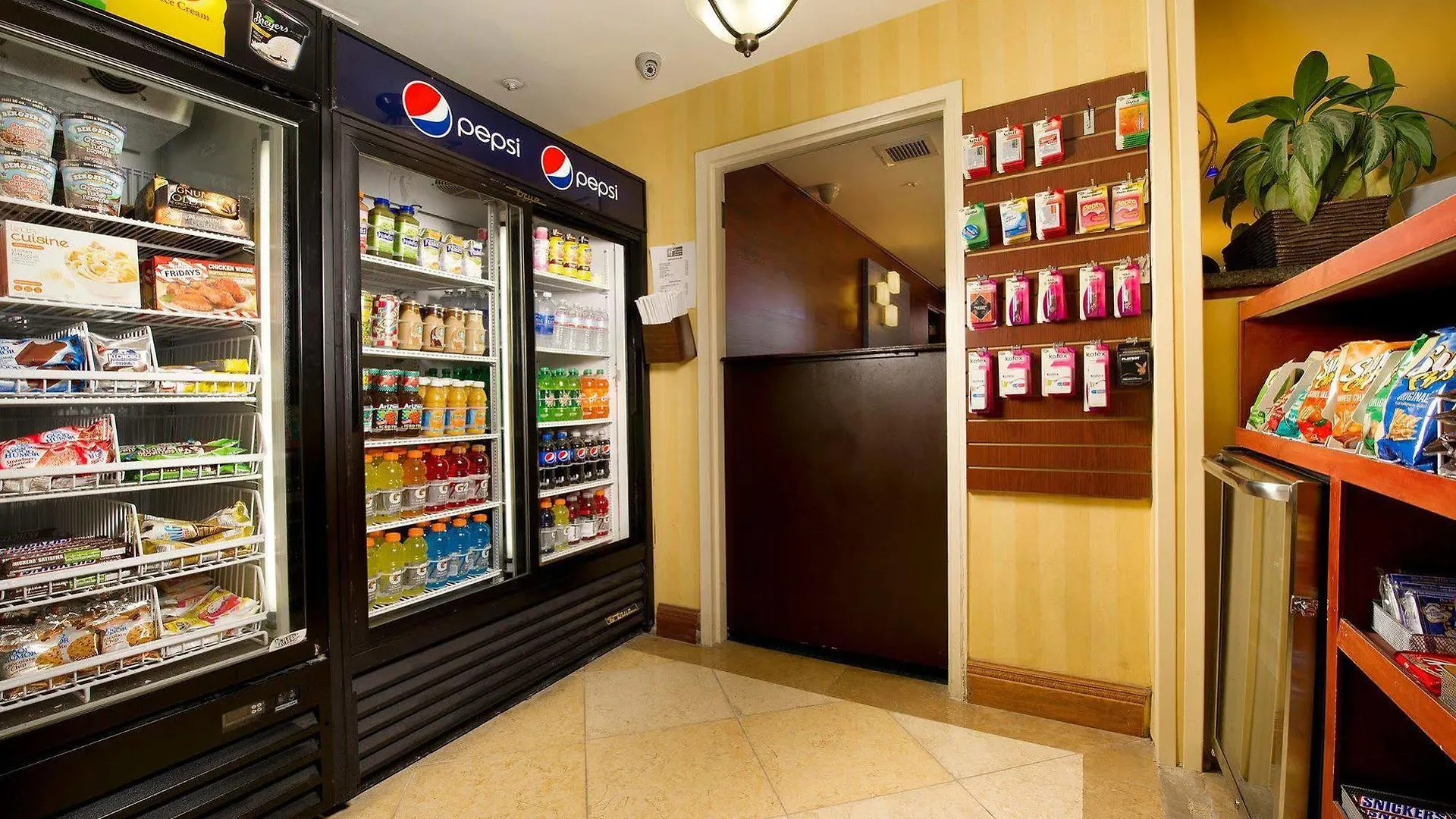 Hotel Express Miami Airport Area By Ihg 3*