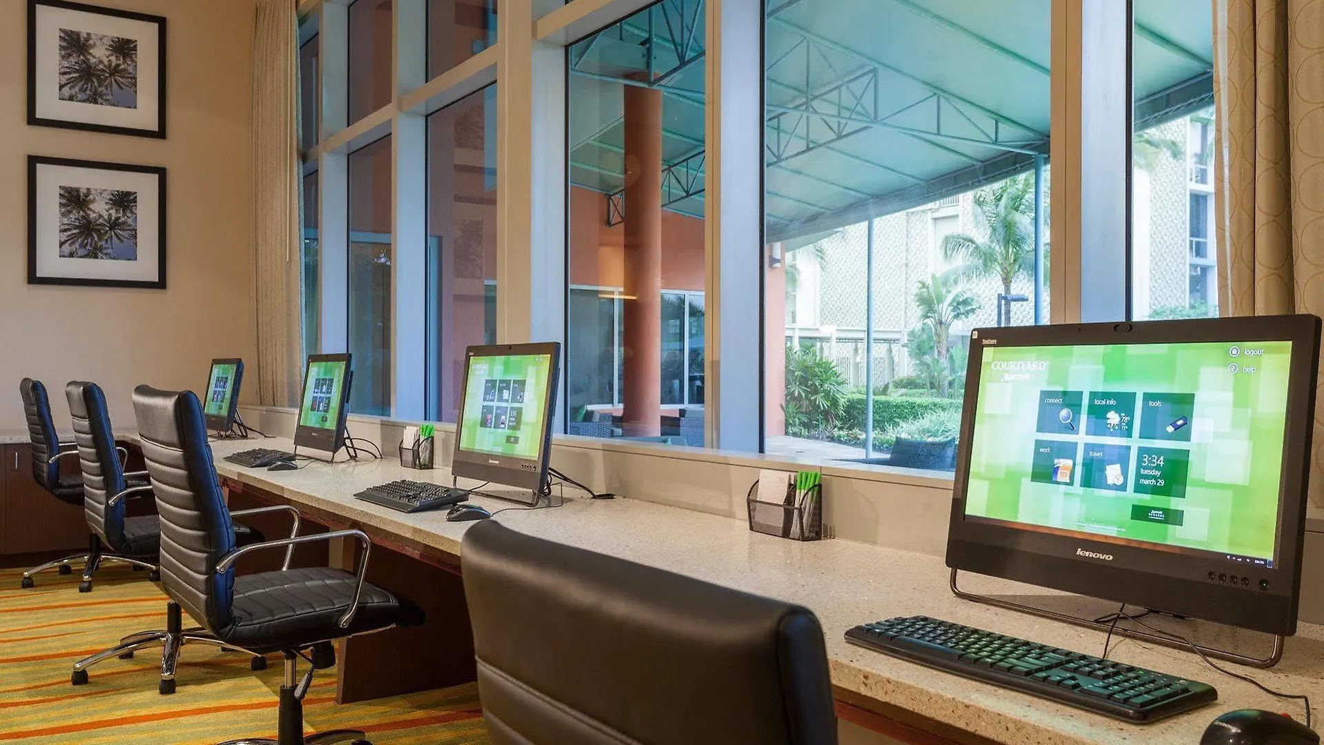 Hotel Courtyard By Marriott Airport Miami