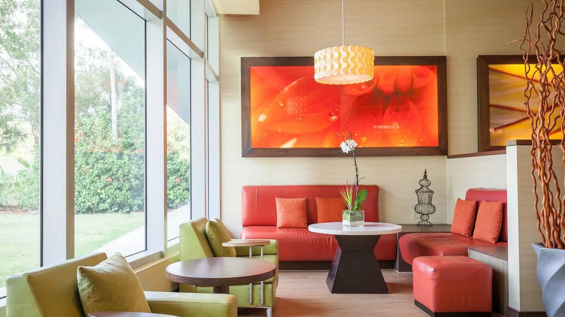 Courtyard By Marriott Airport 3*