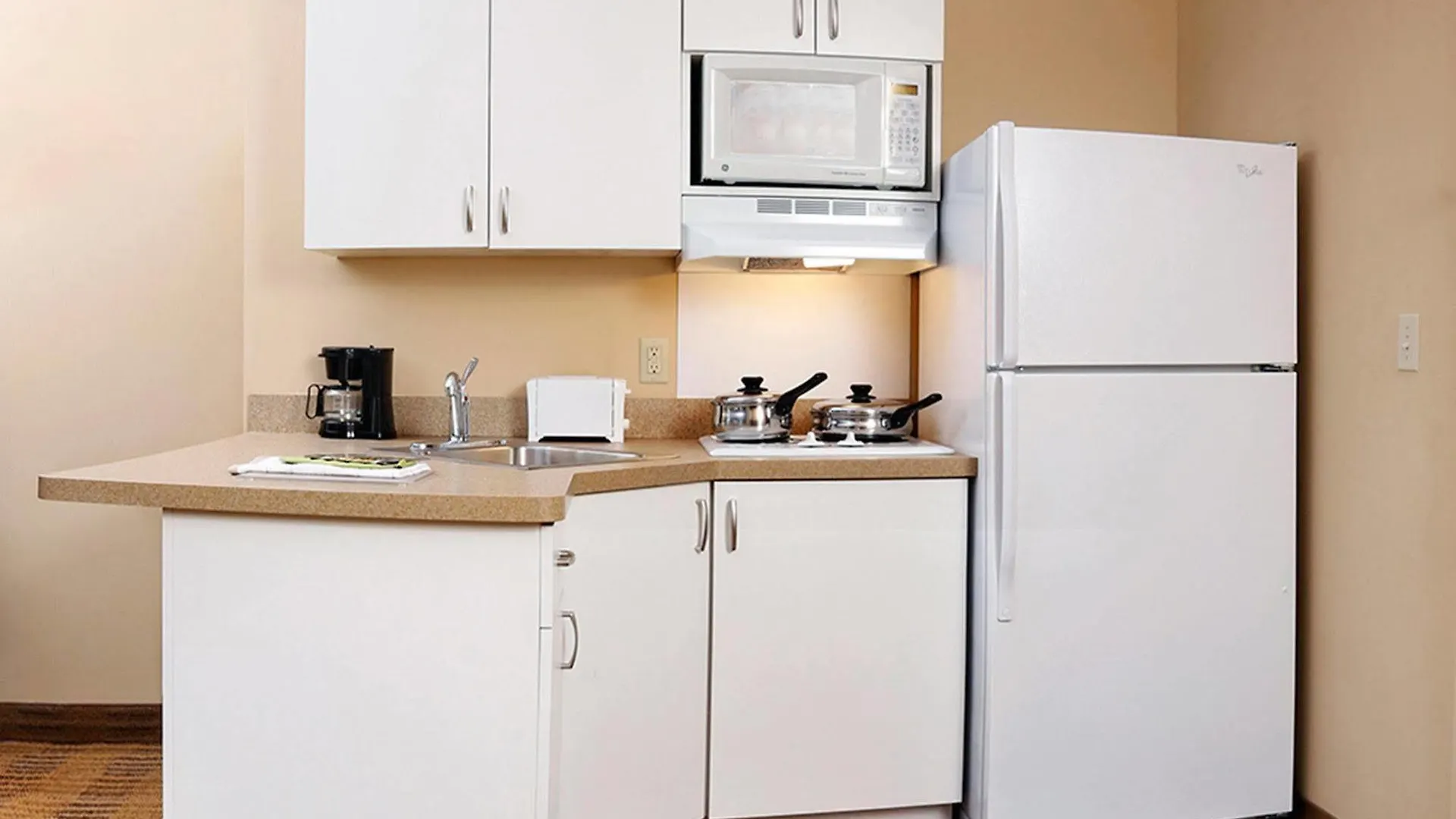 Extended America - - Airport - Blue Lagoon Hotel 2*