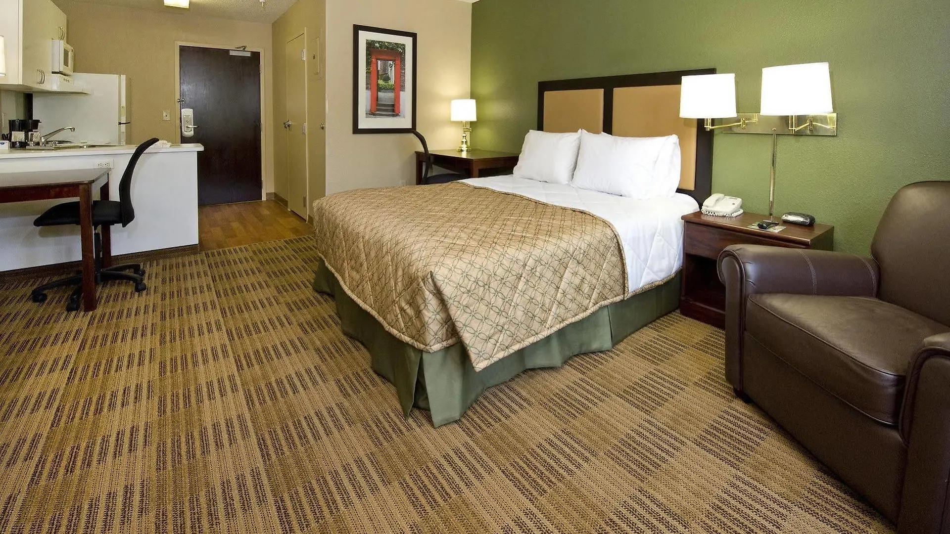 Extended America - - Airport - Blue Lagoon Hotel 2*