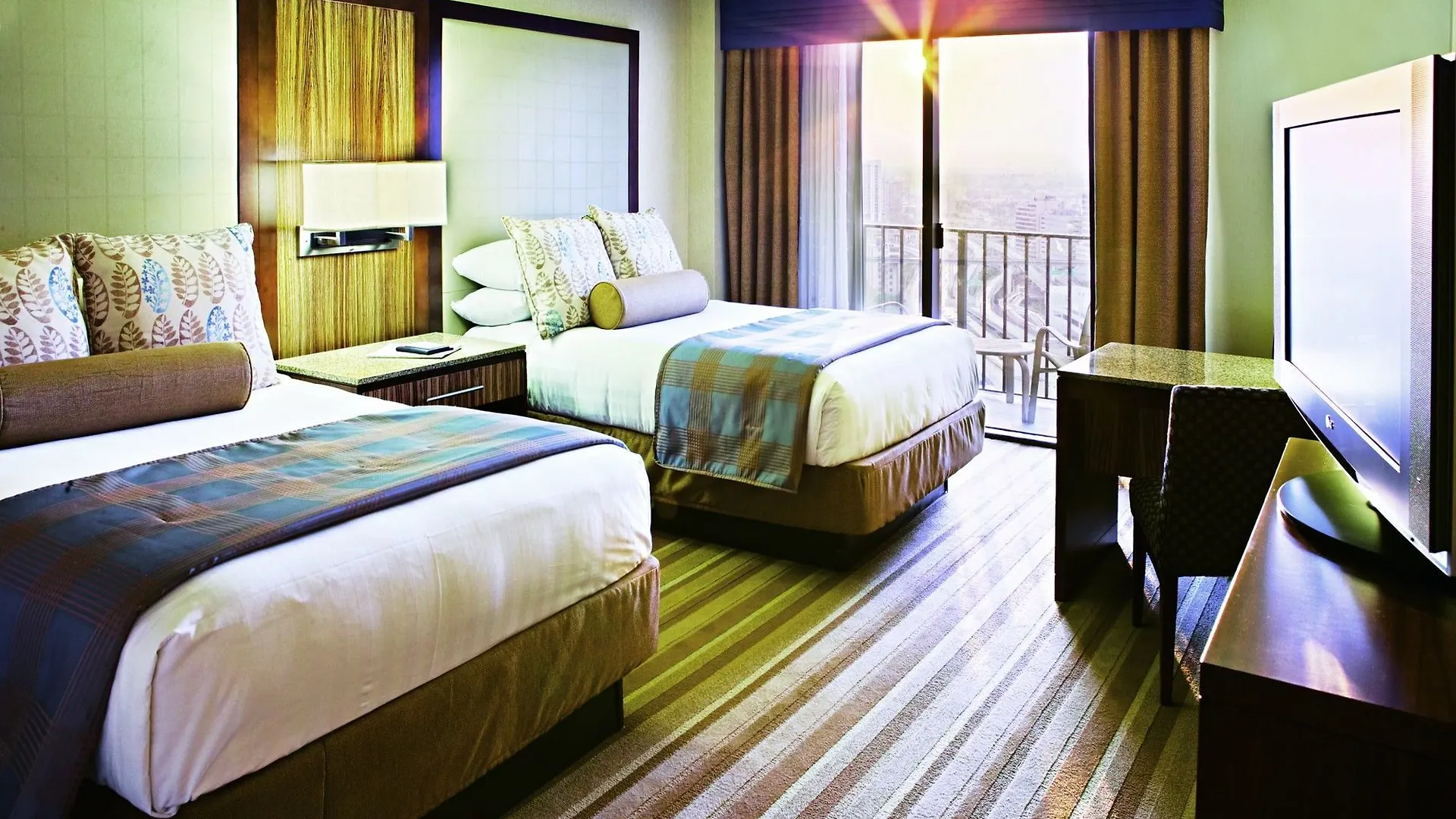 Hyatt Regency Hotel 3*