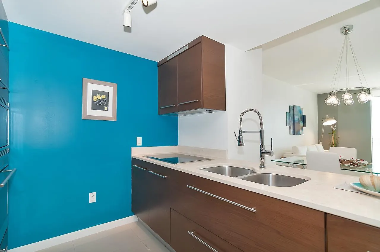 Icon Residences By Sofla Vacations
