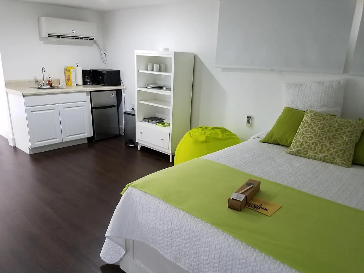 Modern 1 * Miami
