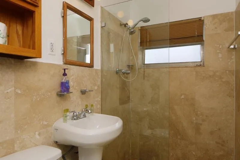 Krymwood Flats - Bright & Chic Apartment Miami