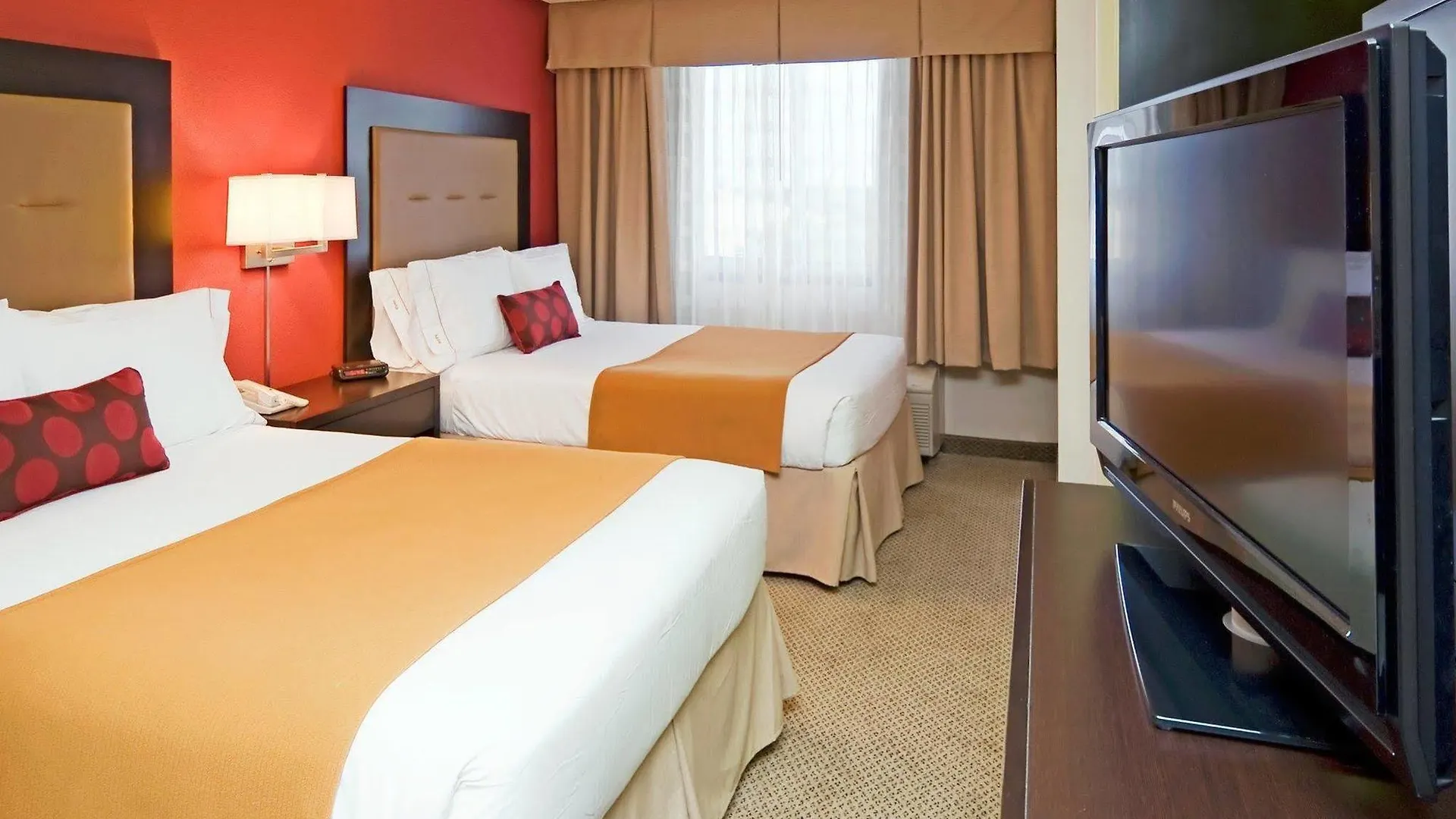 Hotel Express & East-miami By Ihg