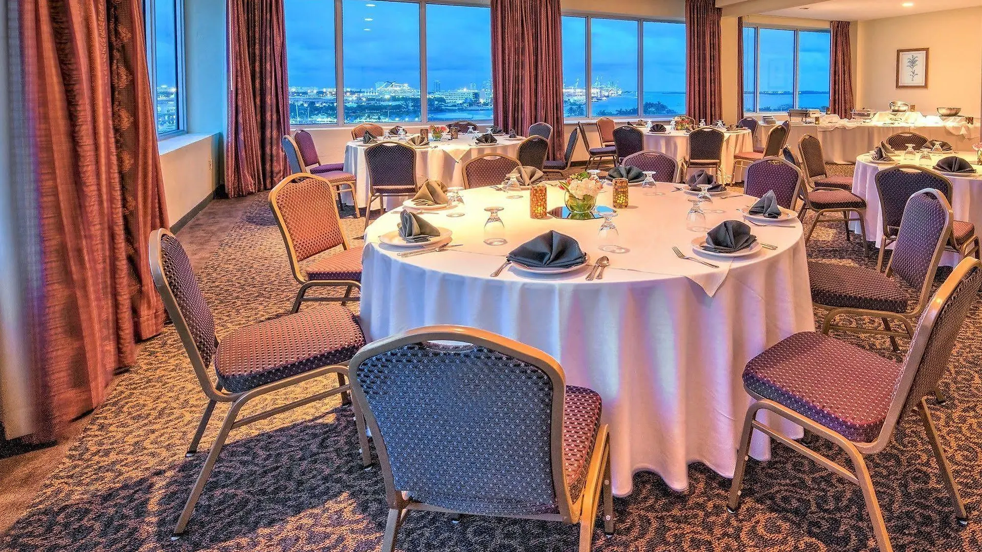 Hotel Port Of Miami-downtown By Ihg Miami