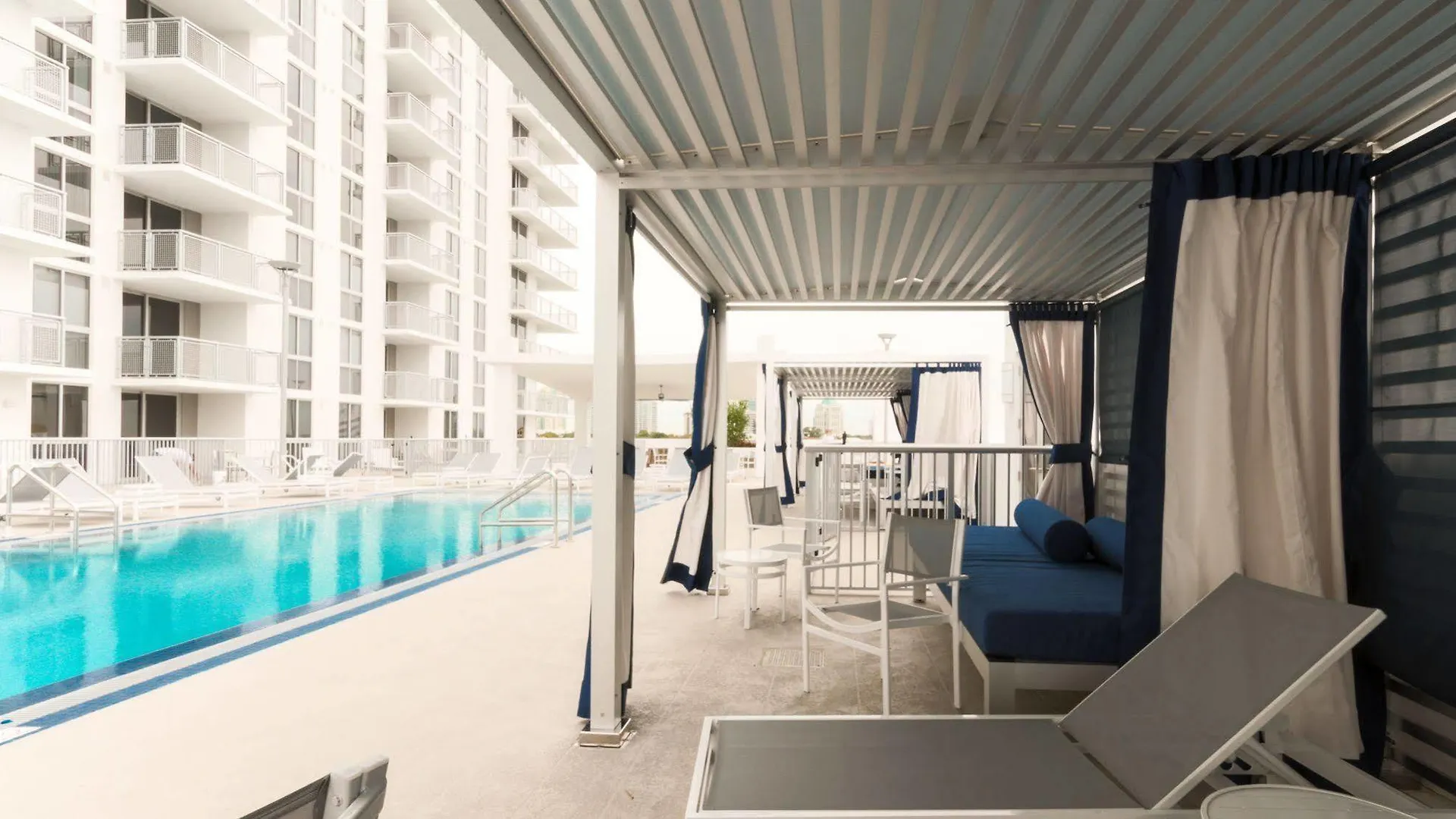 Pelicanstay In Coconut Grove Miami