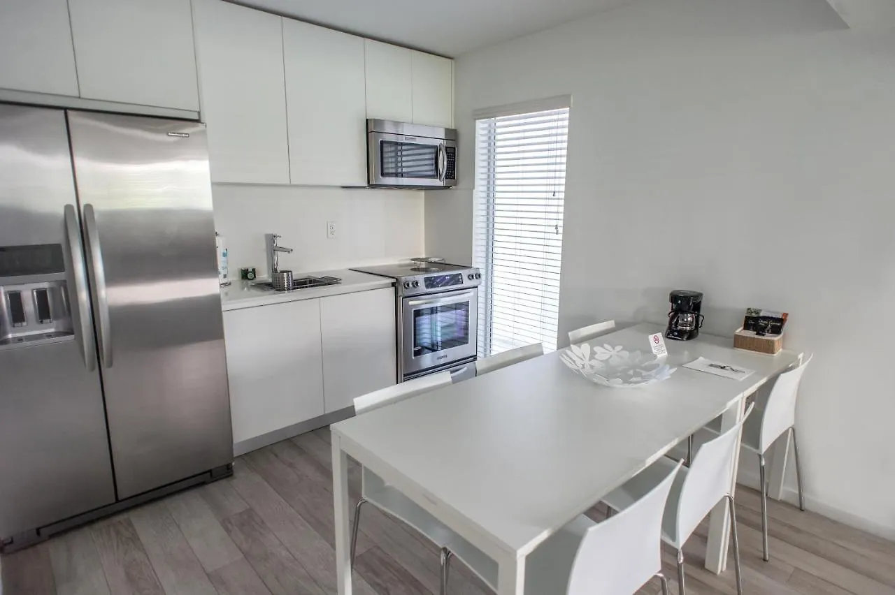 Haus Contemporary Key Biscayne