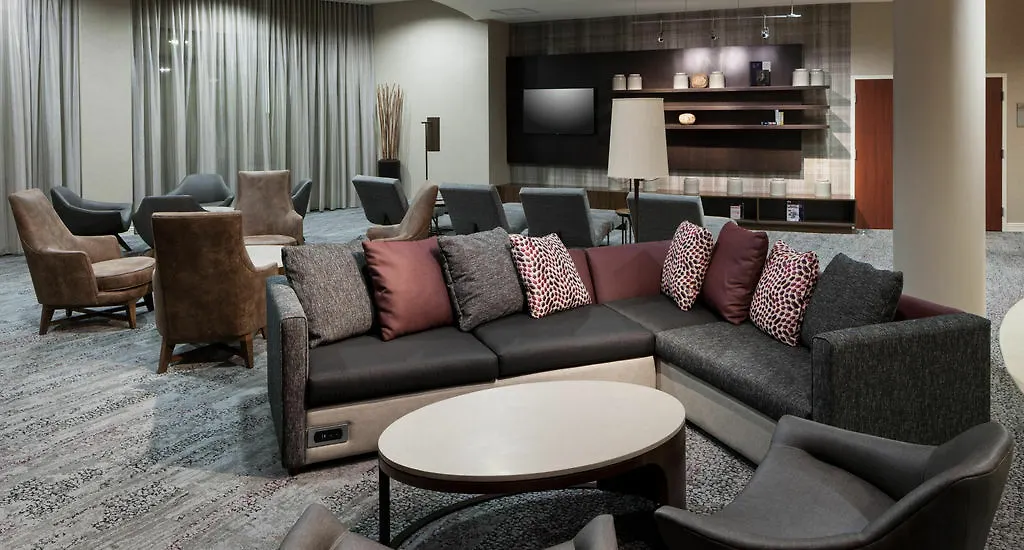 Courtyard By Marriott Miami At Dolphin Mall