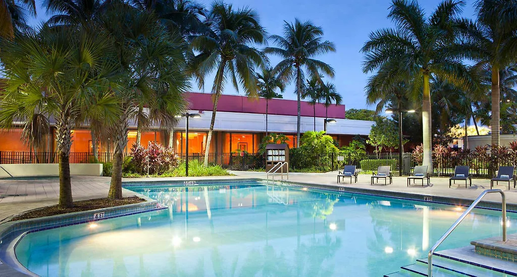 Courtyard By Marriott Airport Hotel 3*