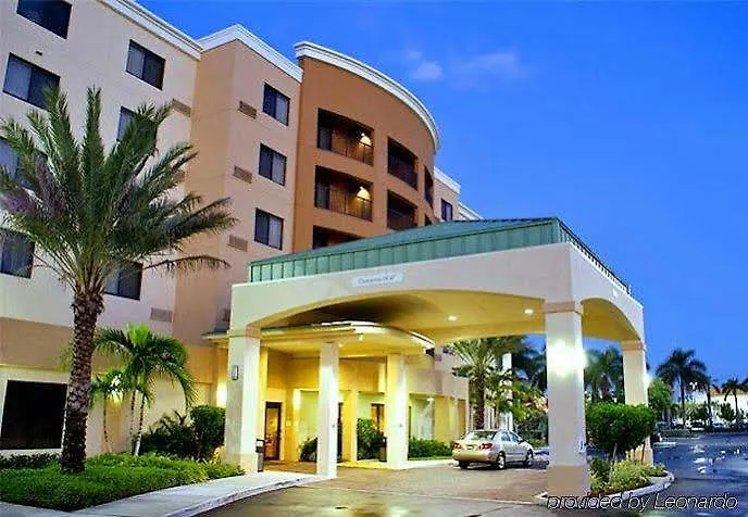 Courtyard By Marriott Miami At Dolphin Mall Hotel Sweetwater