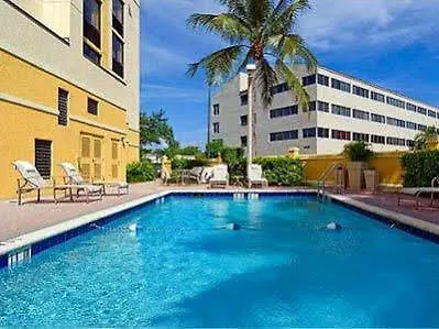Express & East-miami By Ihg Hotel Kendall