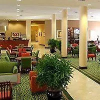 Courtyard Miami Dadeland 3*