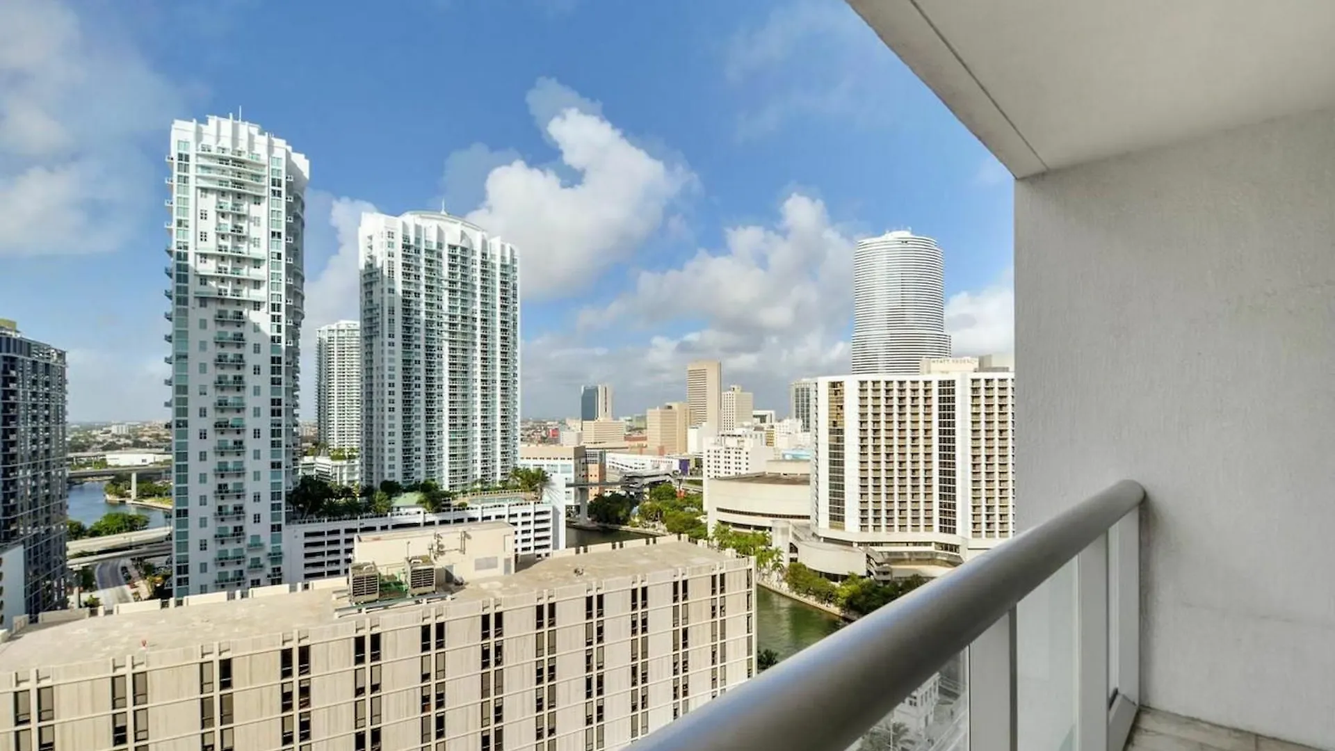 Hotel Posh In Brickell By Sonder Miami