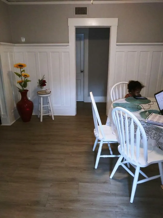 Privada En La Pequena Habana * Miami