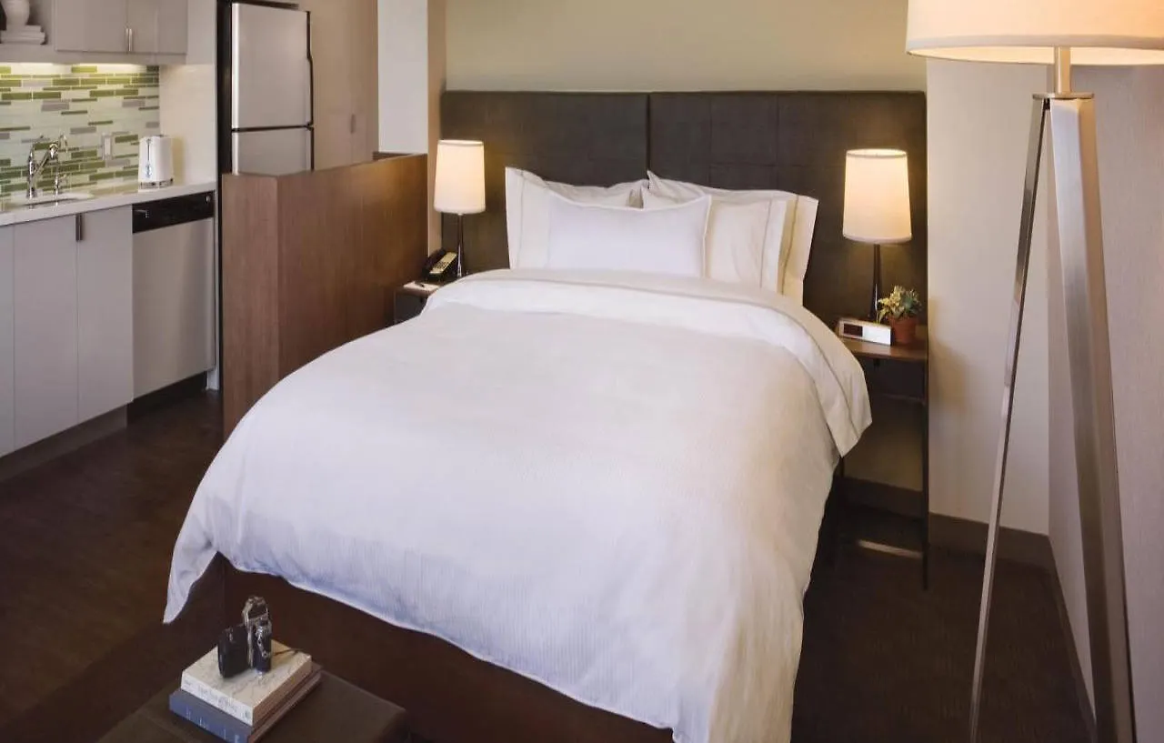 Element International Airport Hotel 3*