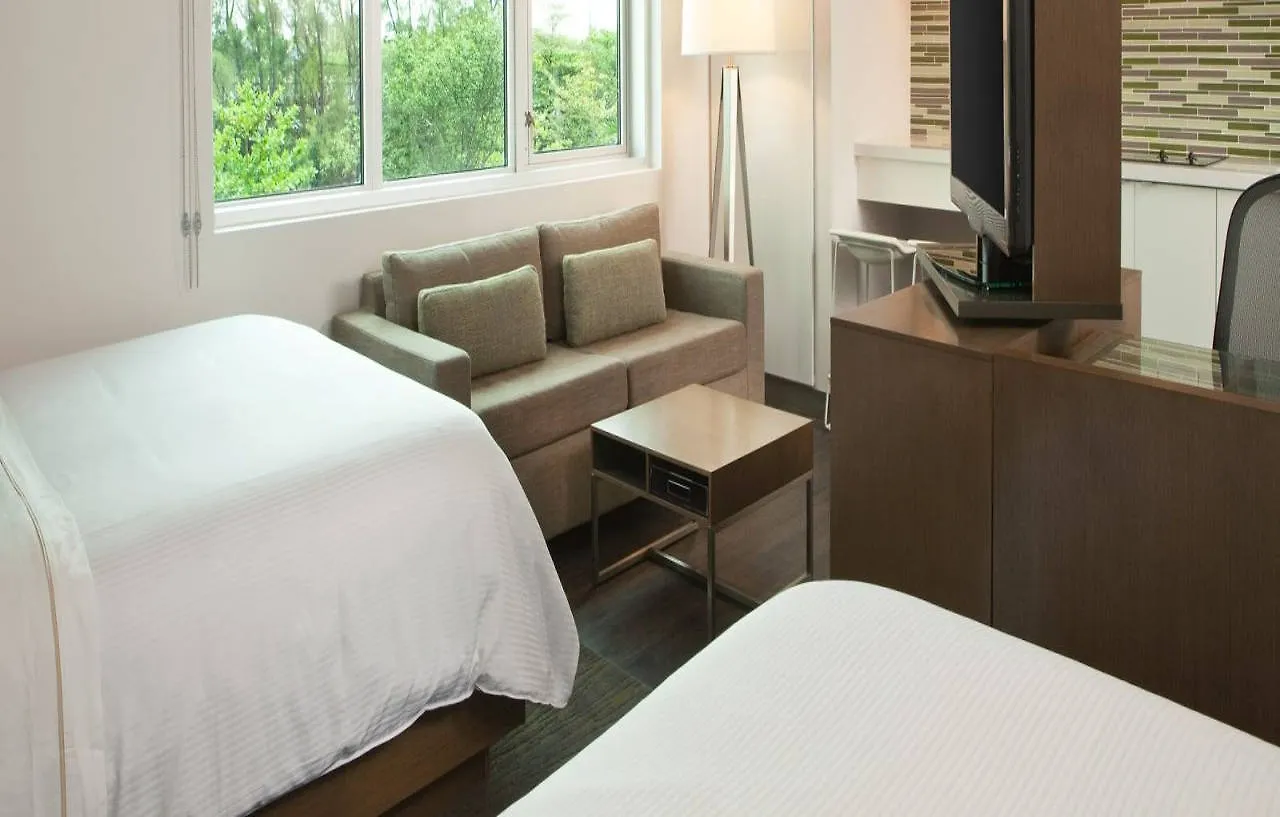Hotel Element International Airport