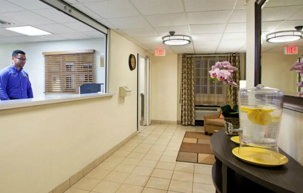 Sonesta Simply Miami Airport Hotell 2*
