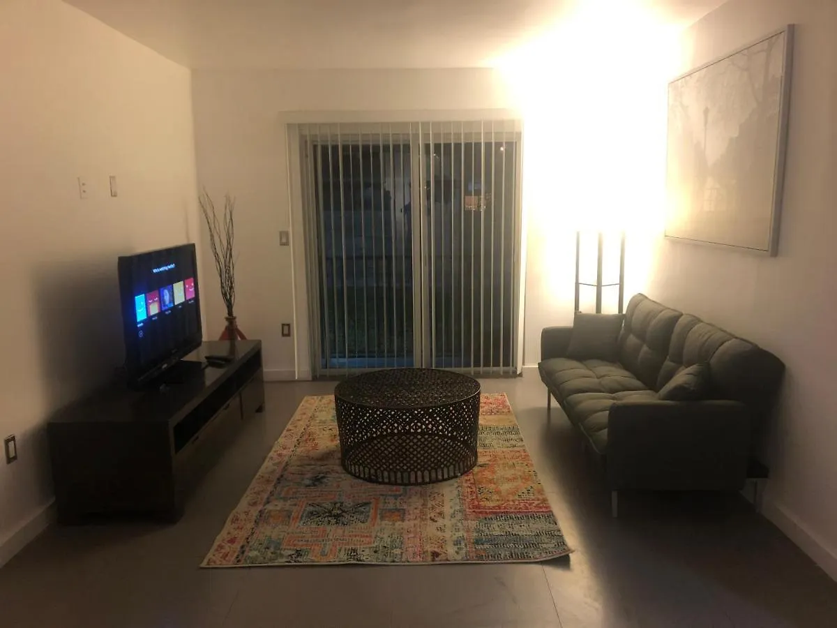 Апартаменты Explore Wynwood 2bedrooms And Free Parking *