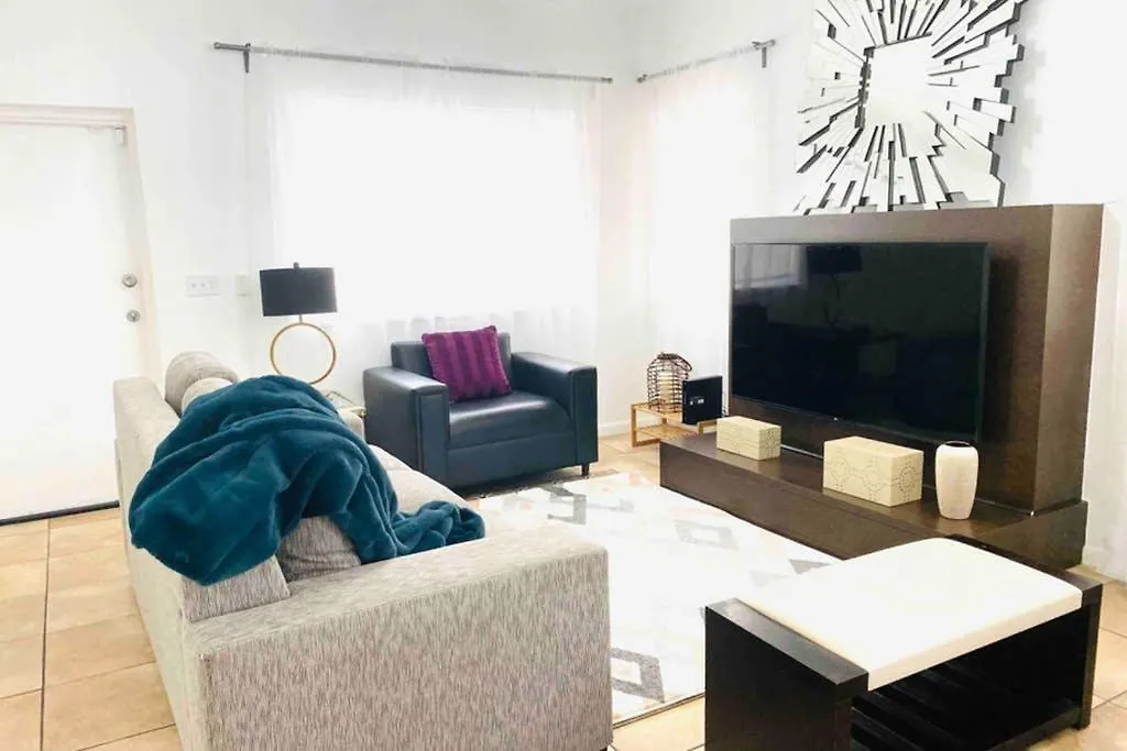 Xanadu Villas - 3 Bedroom House Or 2 Bedroom 度假居 *