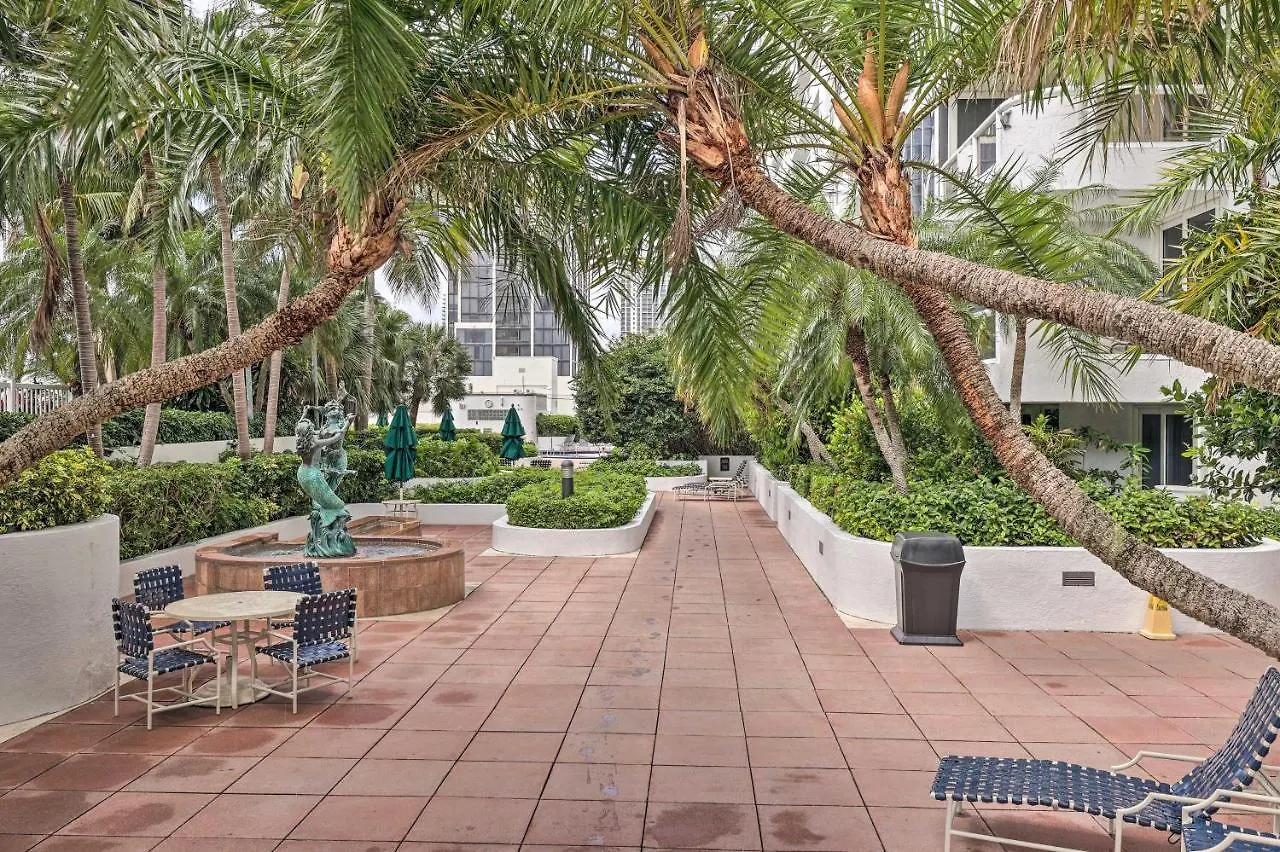 Waterfront High-rise - 5 Mi