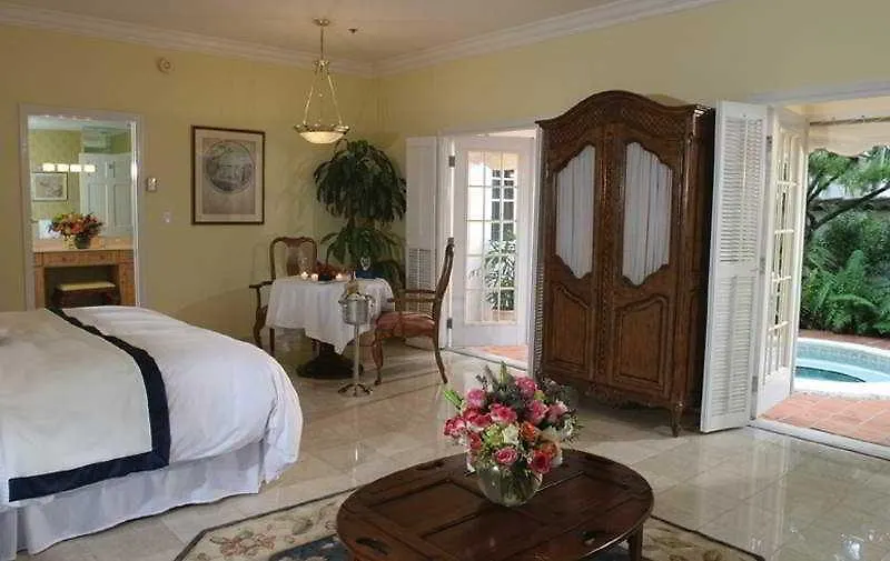 Resort Fisher Island Club And