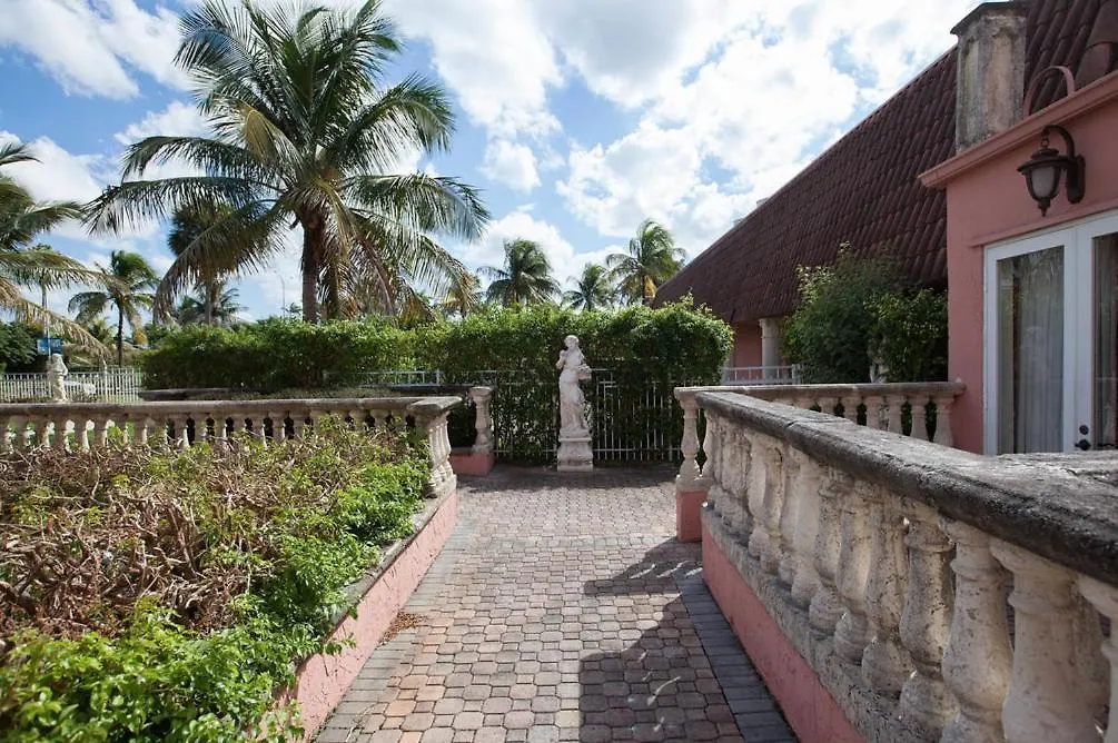 Miami Gardens & 2* Golden Glades